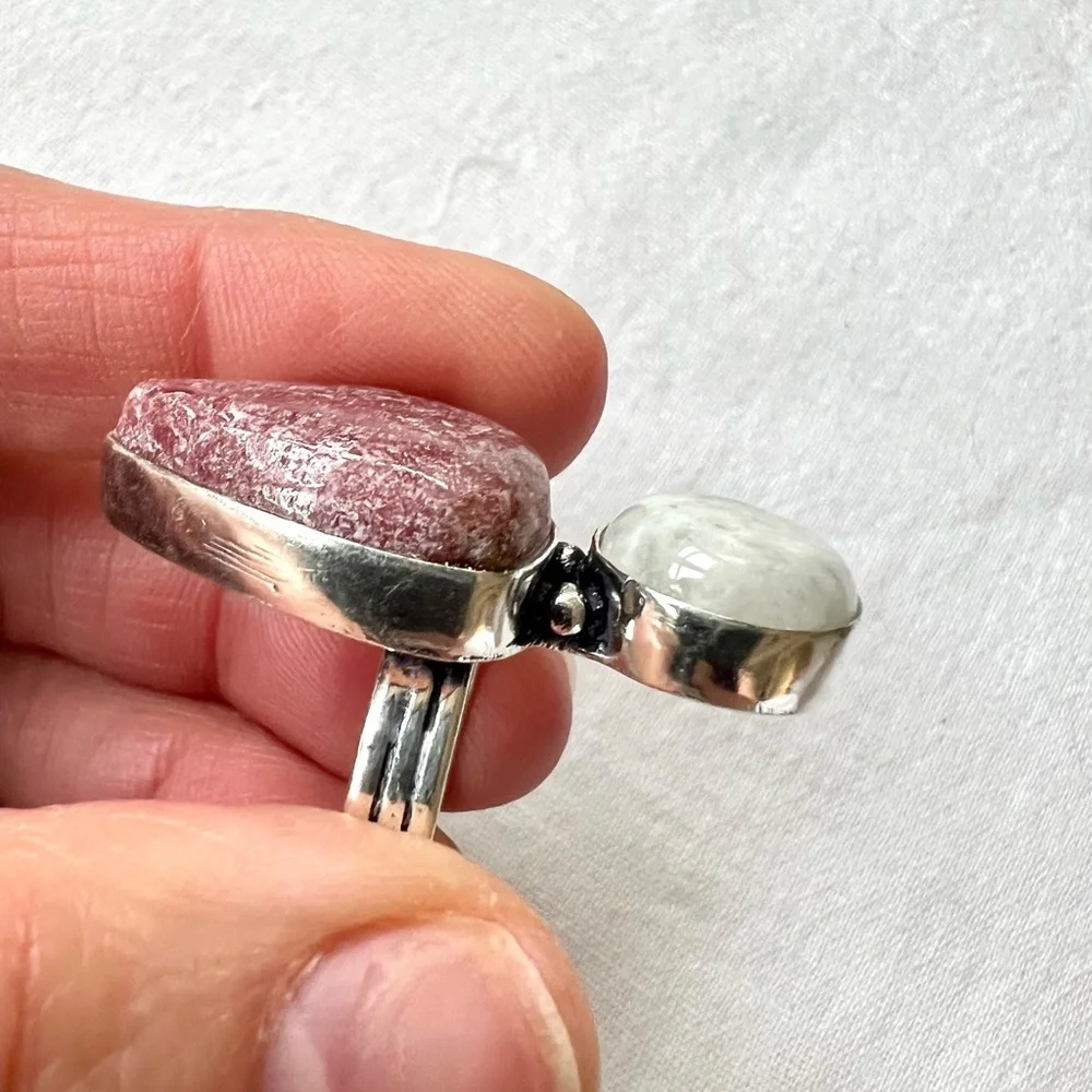 925 Rainbow Flash Moonstone + Rhodonite Love Ring 7